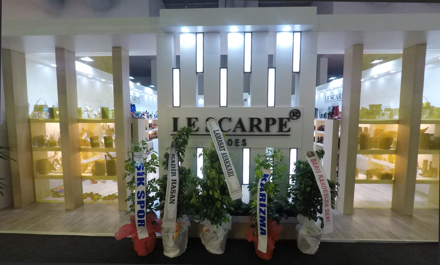 DIE SCHUHE - AYMOD 2019